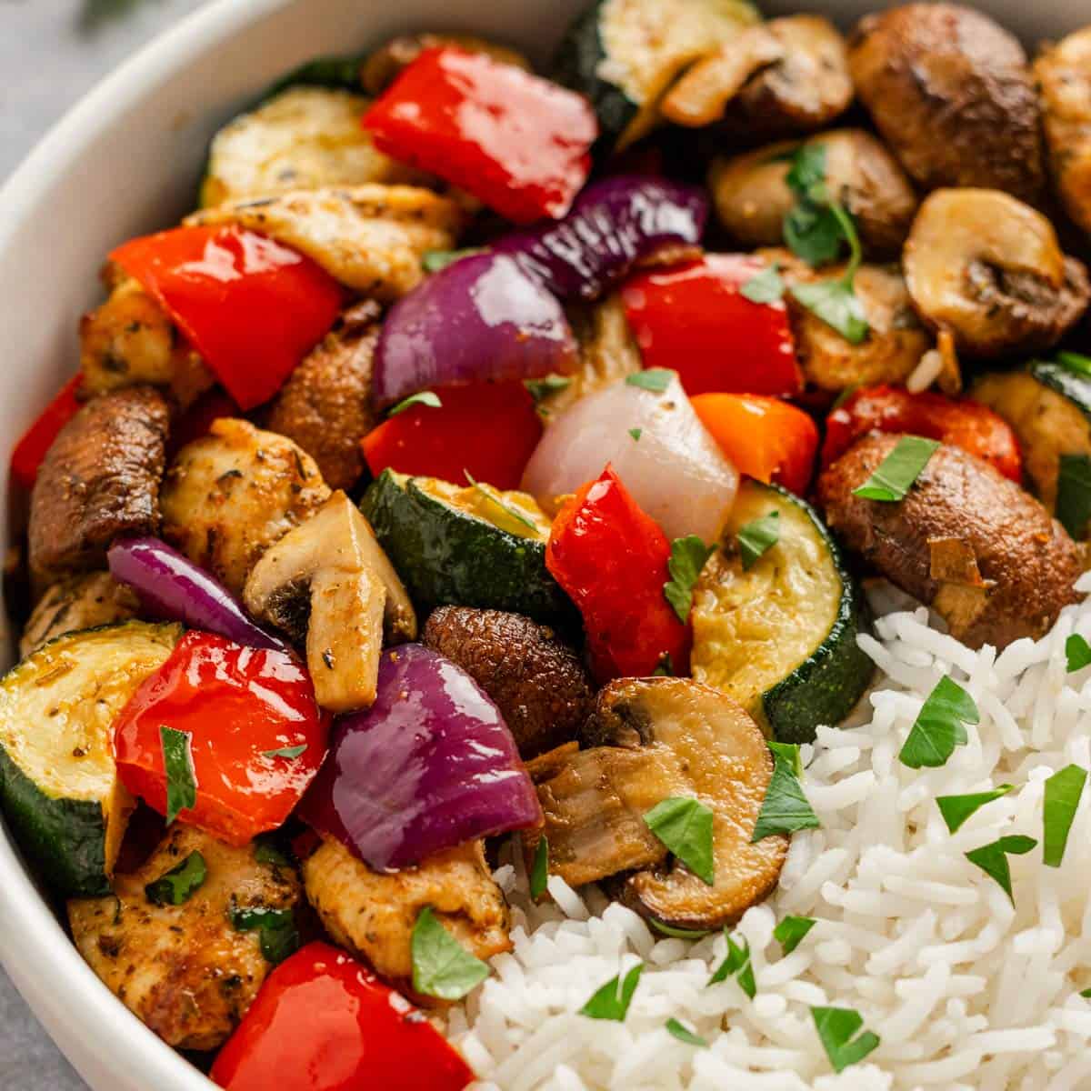 15 Minute Air Fryer Chicken With Vegetables