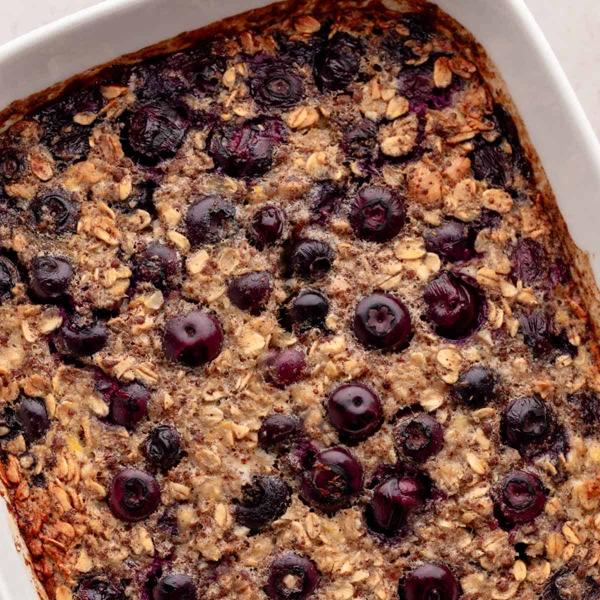 Baked Oatmeal Recipe (Healthy!)