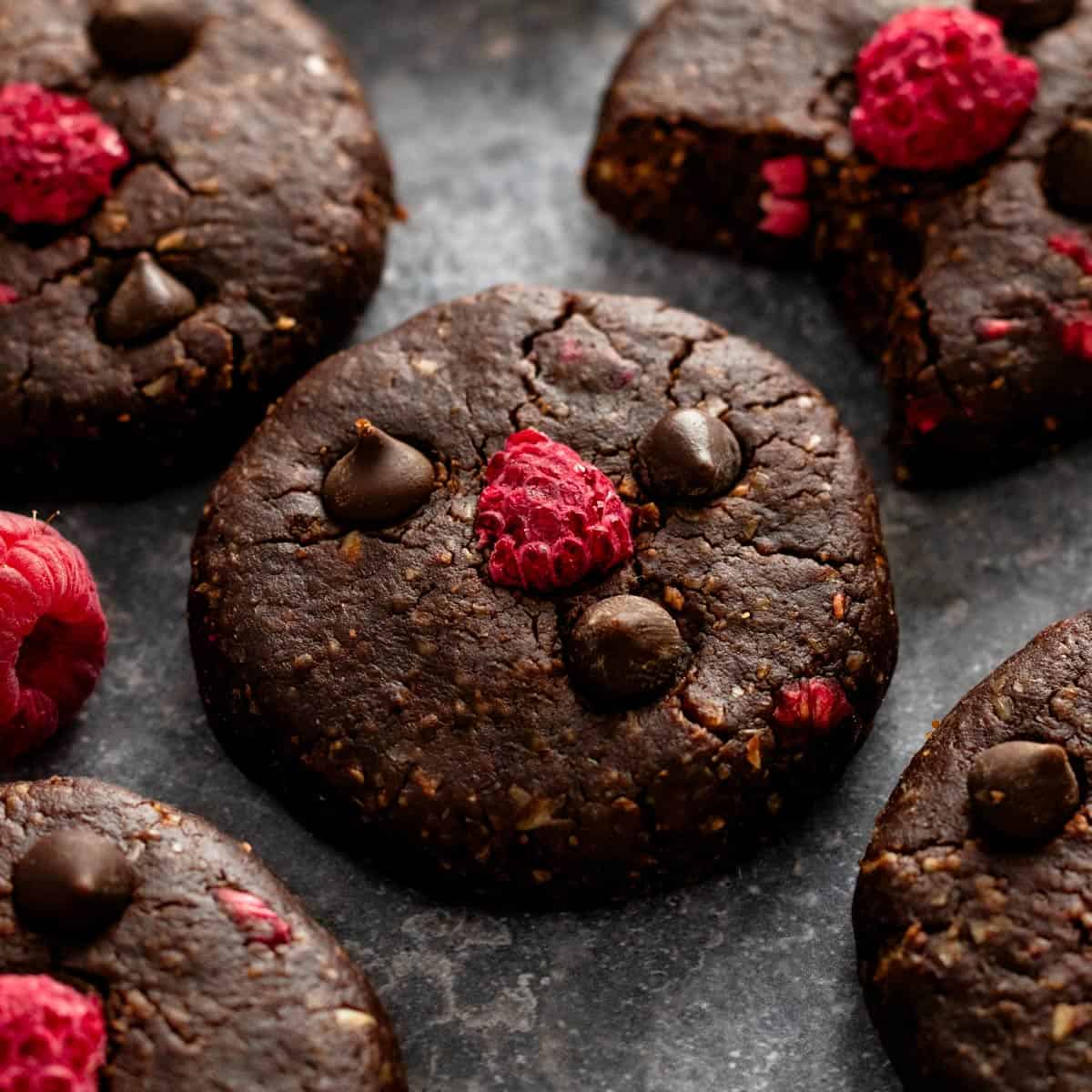 Dairy Free, Gluten free, No Bake Cookies With Dark Chocolate and Raspberries (Vegan)