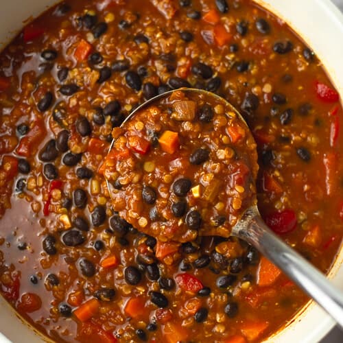30 Minute Vegetarian Chili (With Secret Ingredient!)
