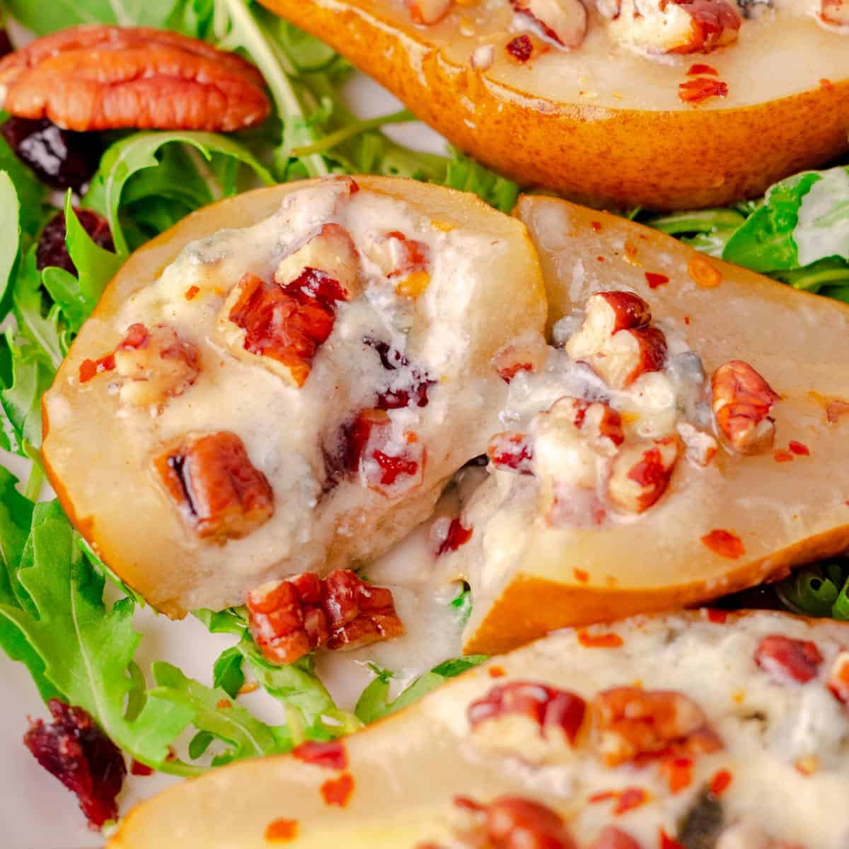 Baked Pears With Blue Cheese
