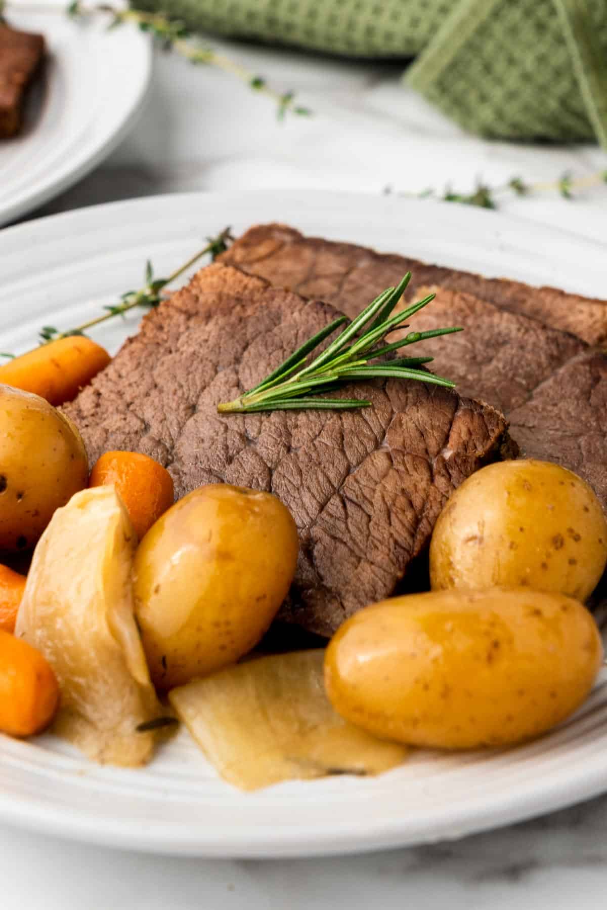 Easy Slow Cooker Rump Roast