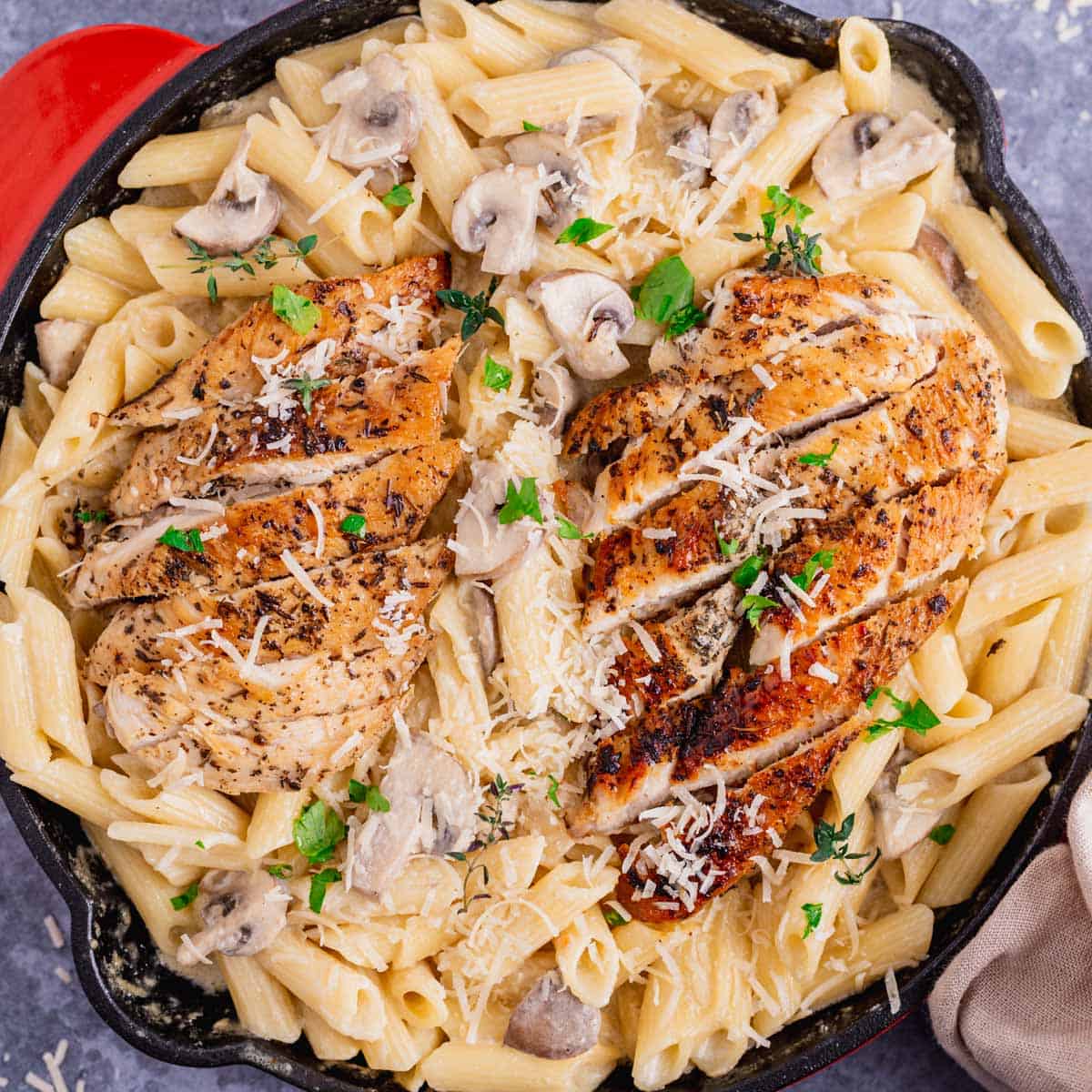 Creamy Chicken & Mushroom Pasta