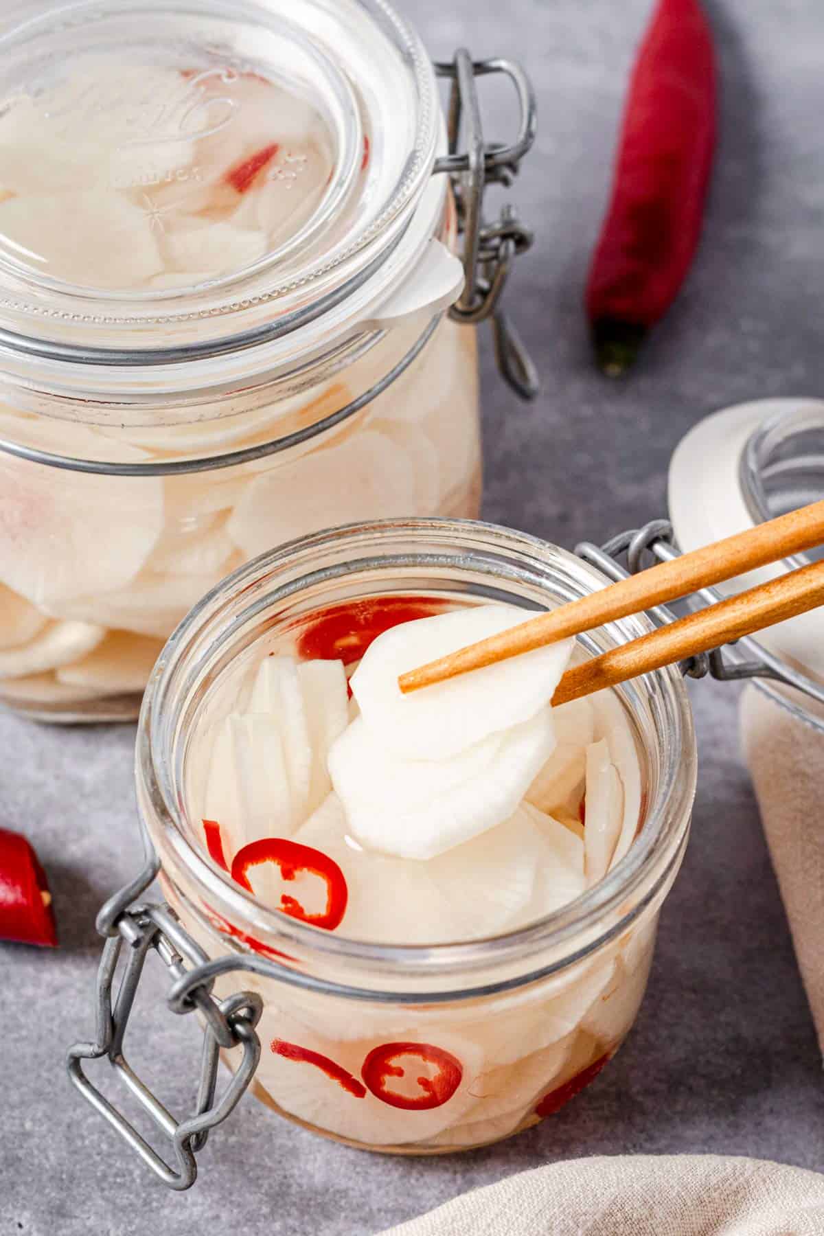 Quick 3 Ingredient Pickled Daikon Radish
