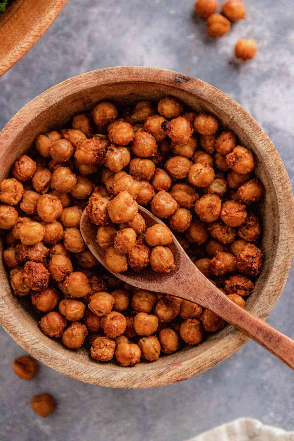 Easy Air Fryer Chickpeas (Crispy!)
