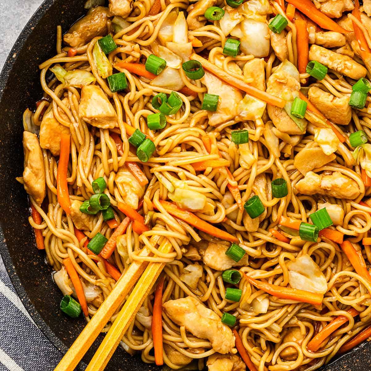 Easy Chicken Chow Mein Recipe