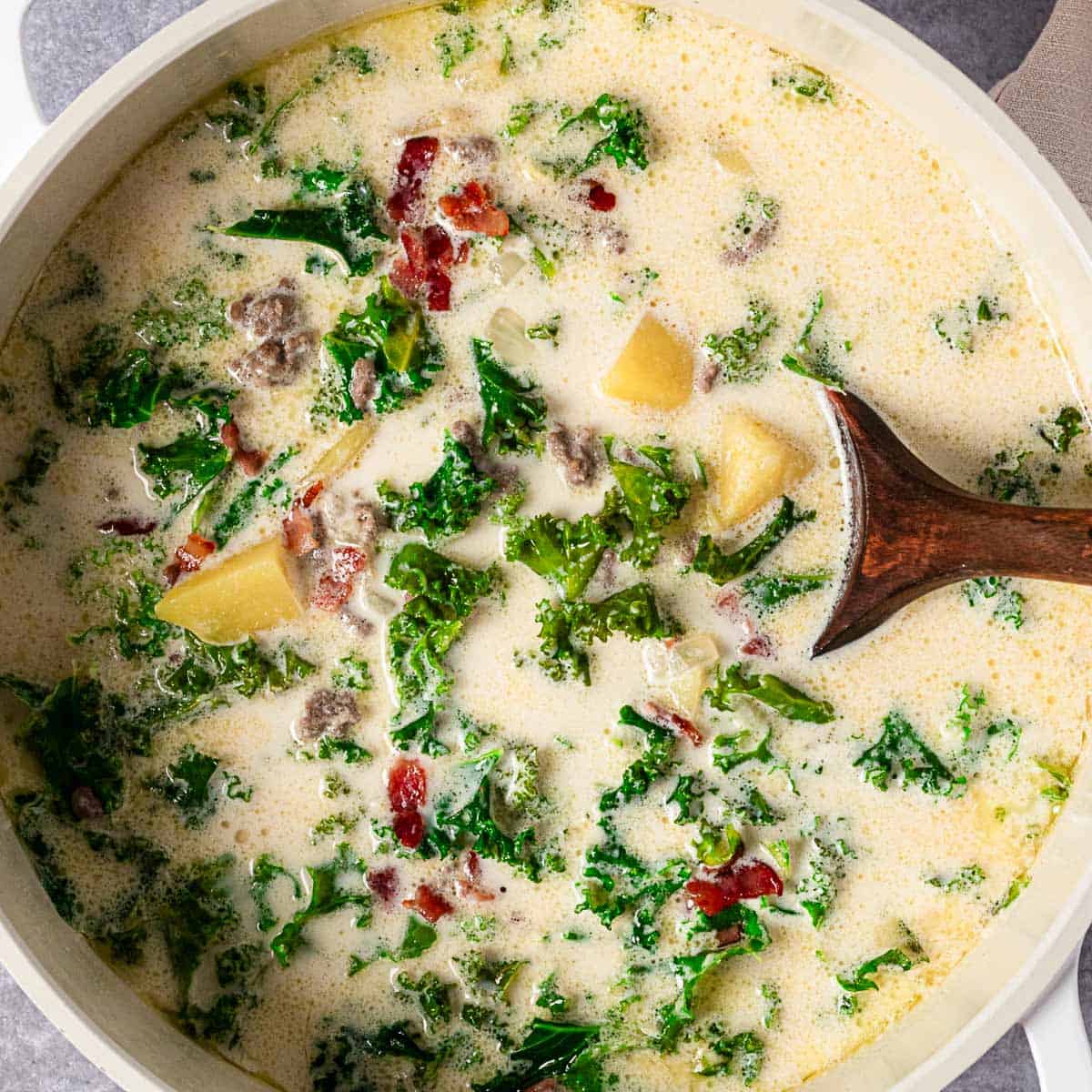 30 Minute Zuppa Toscana Soup (Better Than Olive Garden's)