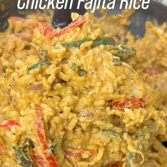 Easy, Healthy Chicken Fajita Rice