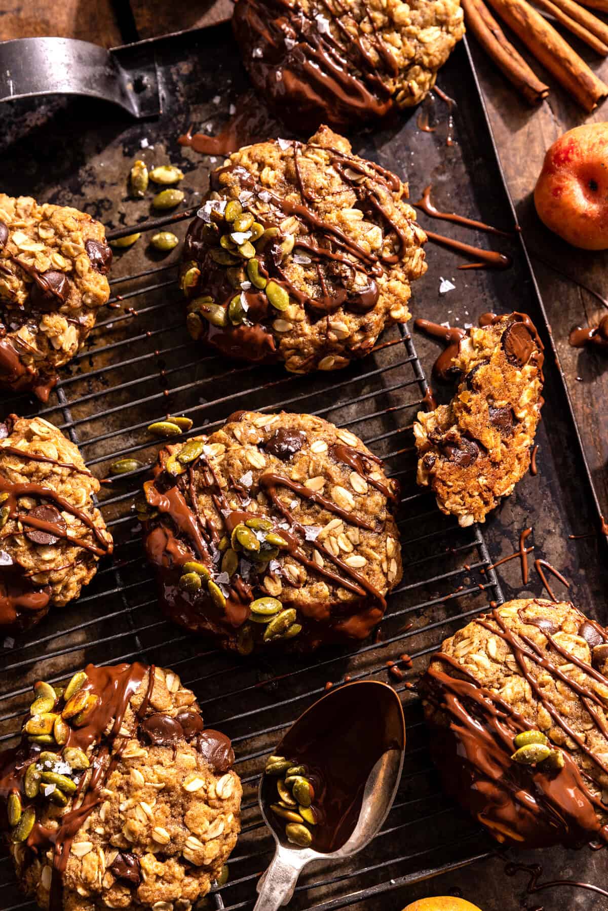 Chewy Harvest Oatmeal Chocolate Chip Cookies