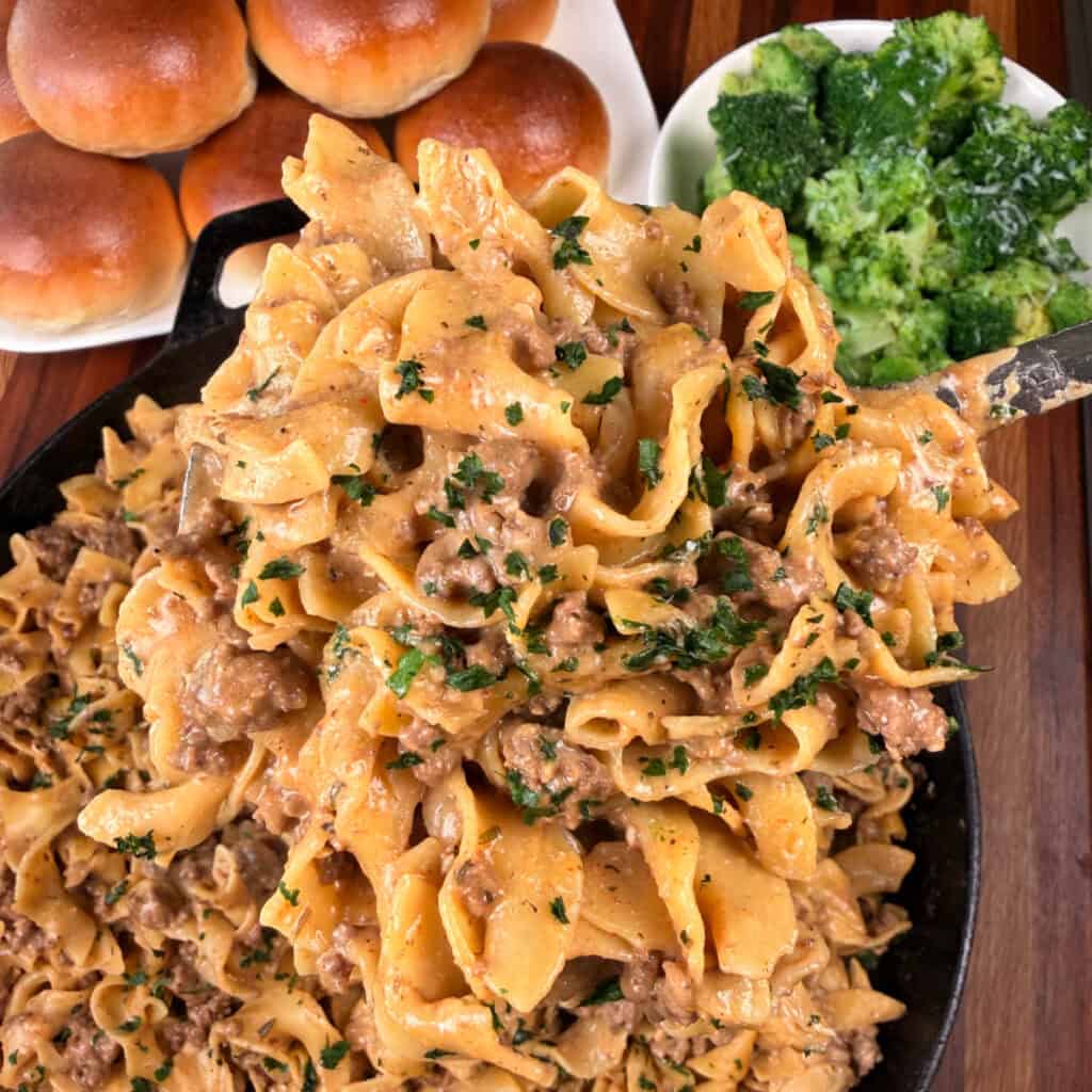 One-Pan Ground Beef Stroganoff